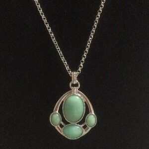 Elegant Silver and Green Pendant Necklace
